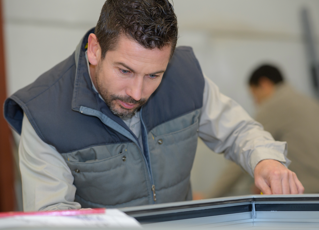 Stay Warm and Professional: The Benefits of Body Warmers for Corporate Wear