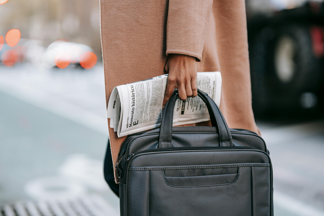Lady with a laptop bag // ladies laptop bag, laptop case