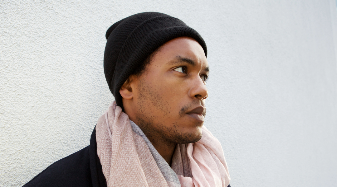 Man wearing black beanie - Beanie - black beanie