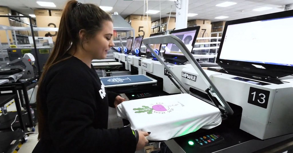 T Shirt Production // make t shirts, t shirts