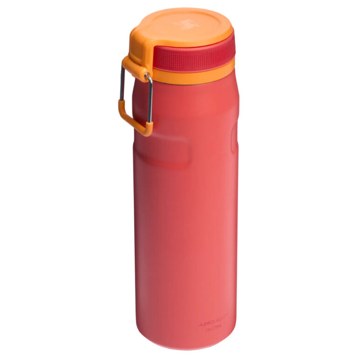 The IceFlow™ Bottle Twist Flip 0.7L / 24oz
