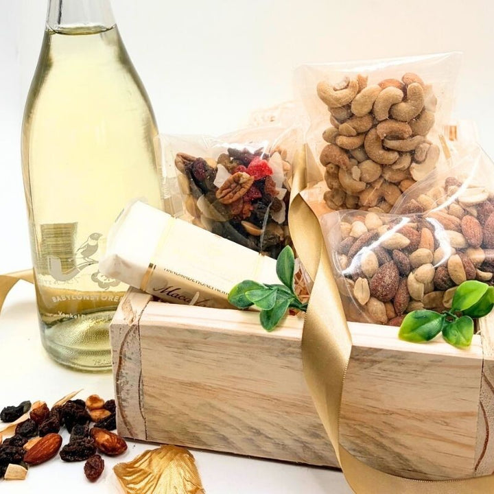 Sparkling Grape Juice & Nut Collection Gift Hamper
