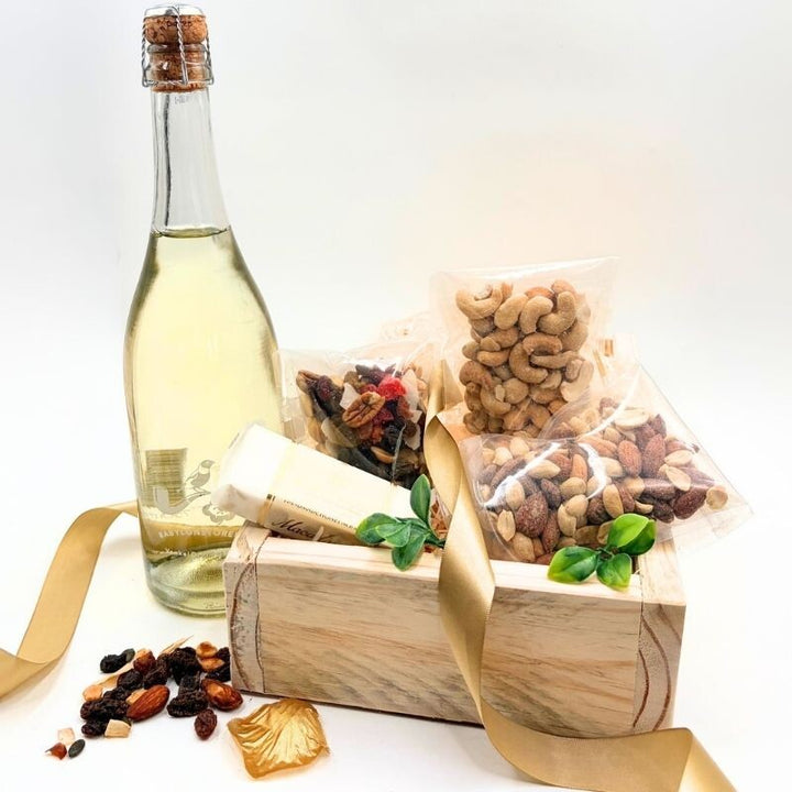 Sparkling Grape Juice & Nut Collection Gift Hamper