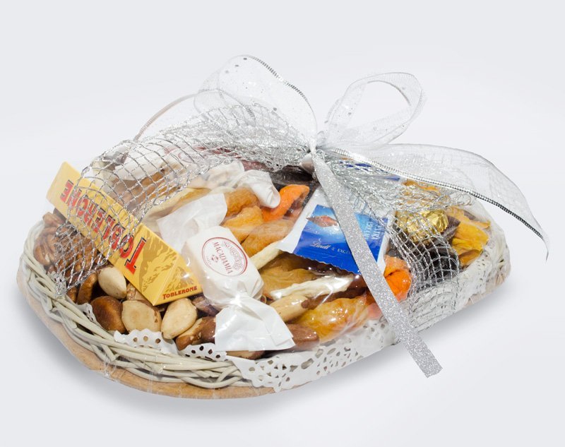 Long Flat Nuts, Dried Fruit & Chocolate Gift Hamper