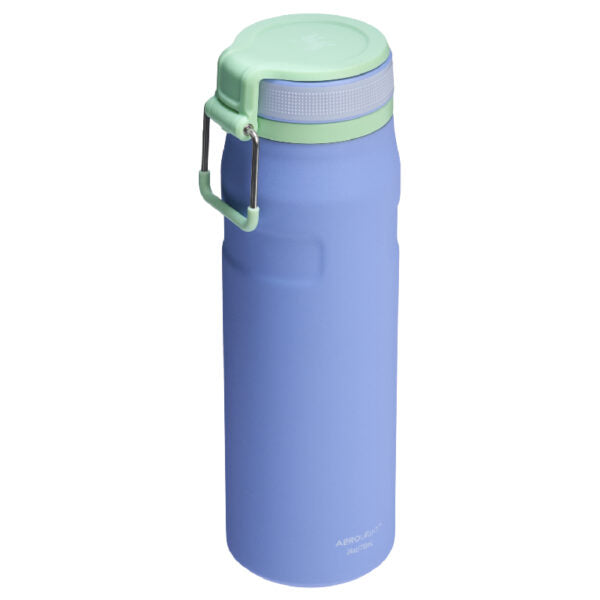 The IceFlow™ Bottle Twist Flip 0.7L / 24oz
